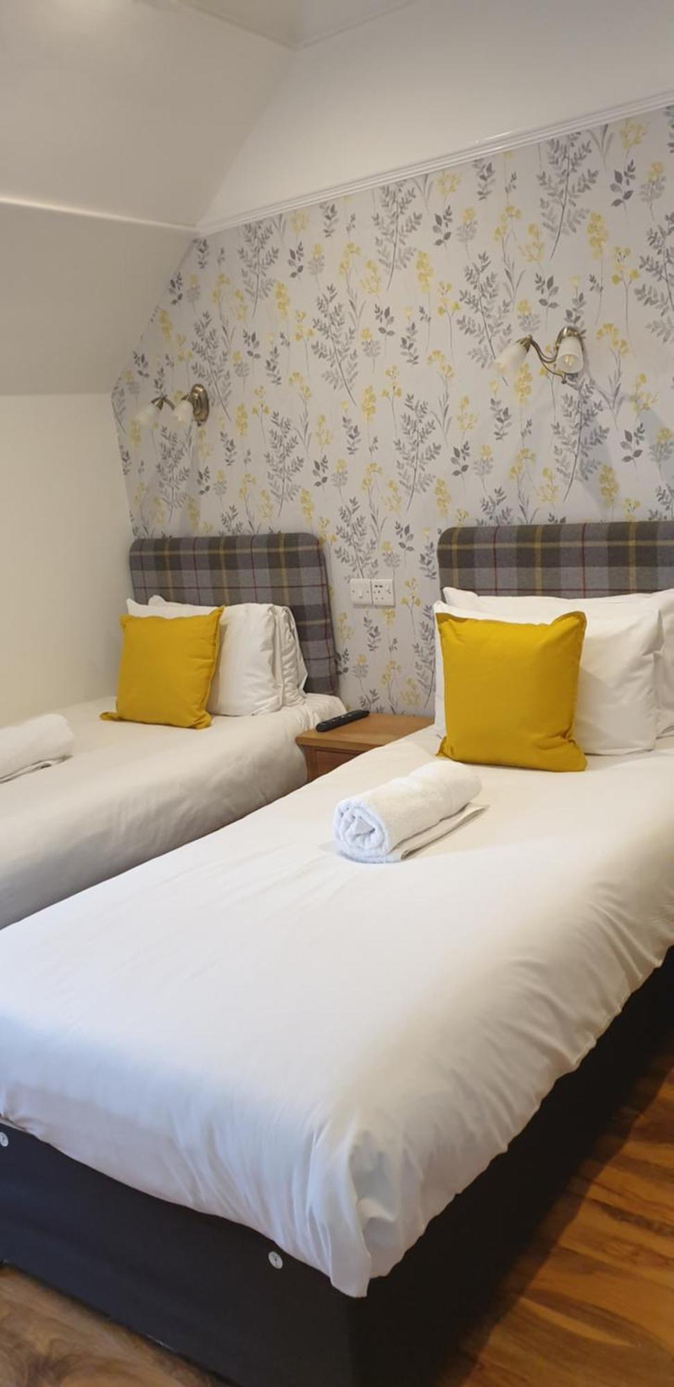 Dunskaith Villa Inverness Room photo